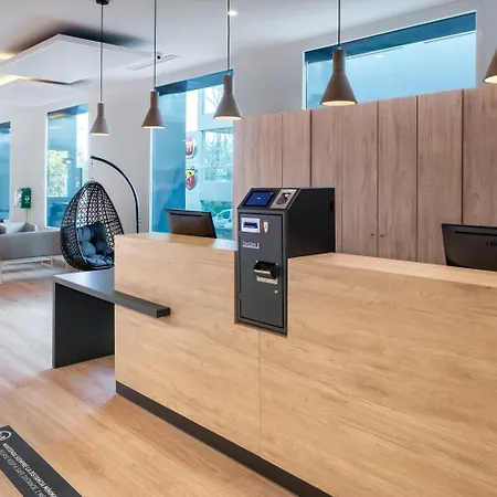 Savoy 2* Juan-les-Pins