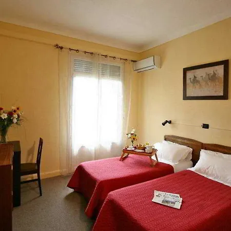 Savoy 2*
