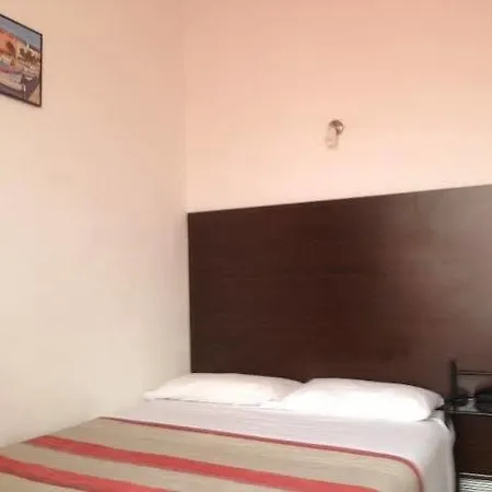 Hotel Savoy 2*