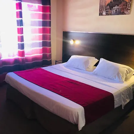 Hotel Savoy 2*