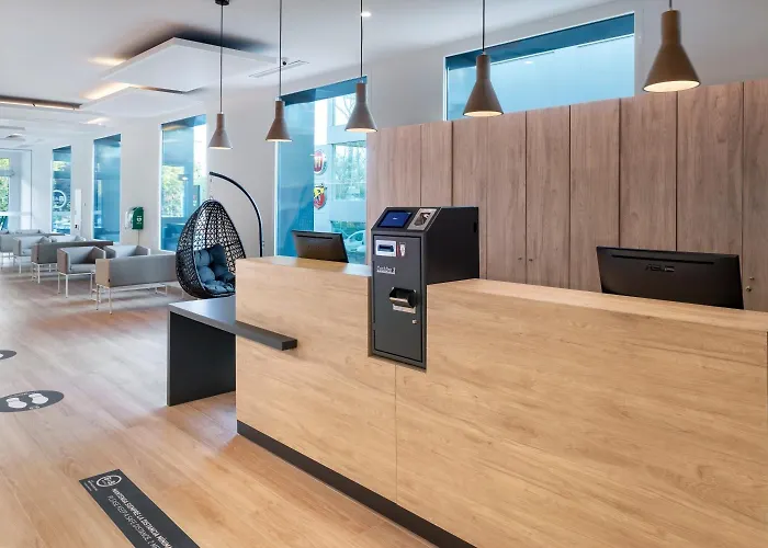 Savoy 2* 胡安莱潘